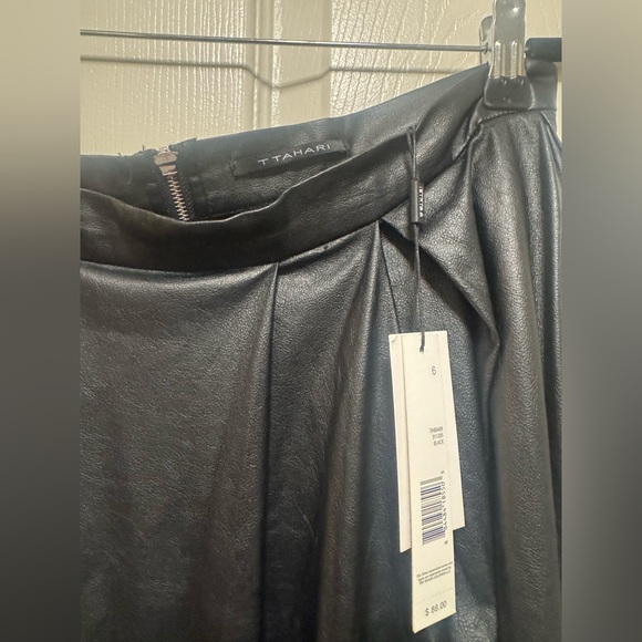 T Tahari Faux Leather Black A-Line Skirt - Picture 2 of 8
